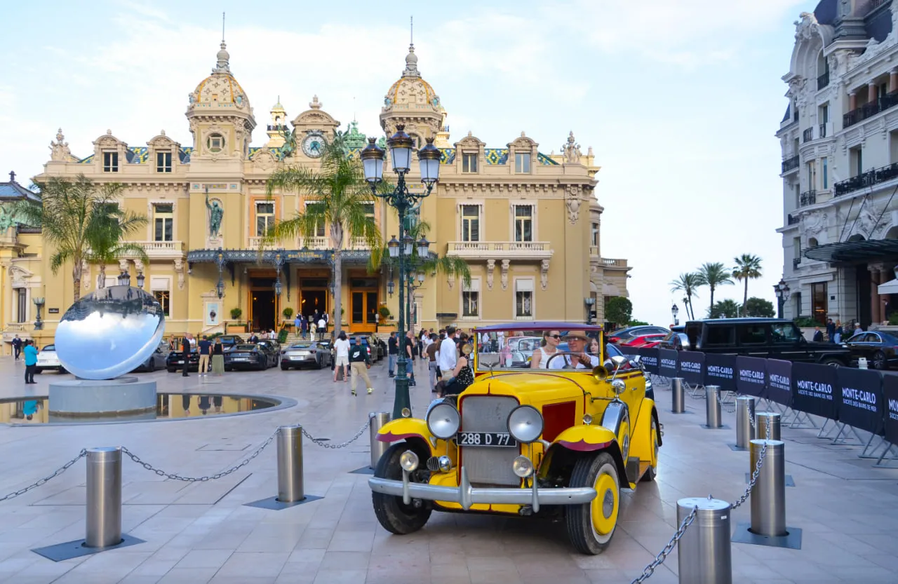 Visite Royale de Monaco - Monaco, Nice, Côte d'Azur - Retro Auto Style